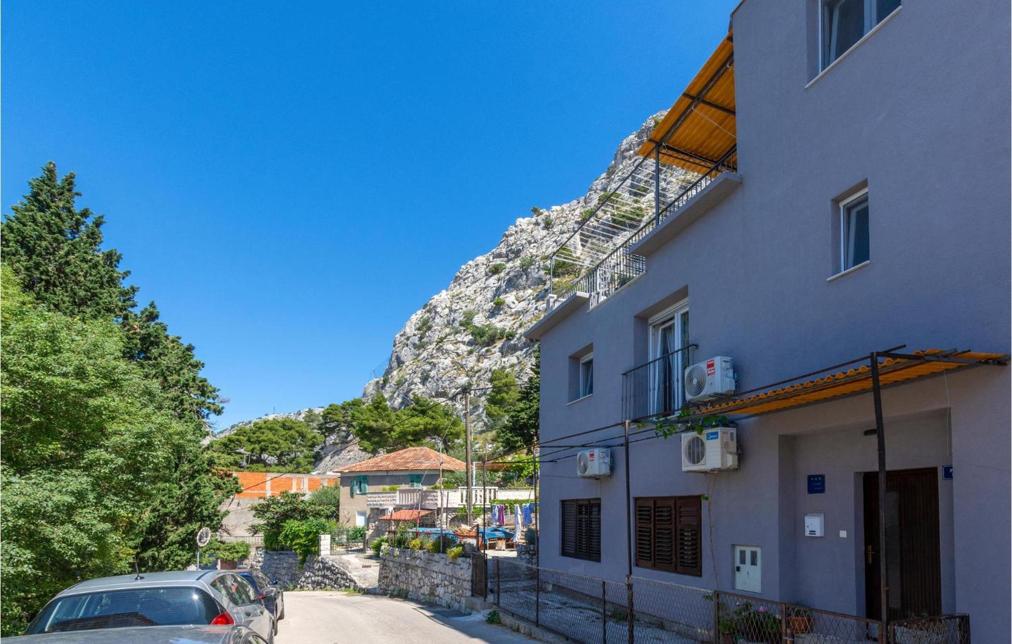 Gorgeous Apartment In Omis With Kitchen Luaran gambar